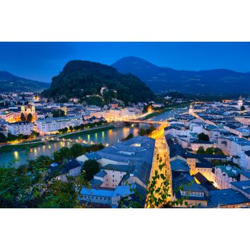 Lais Puzzle - Zentrum der Stadt Salzburg zur blauen Stunde. Österreich - 2.000 Teile