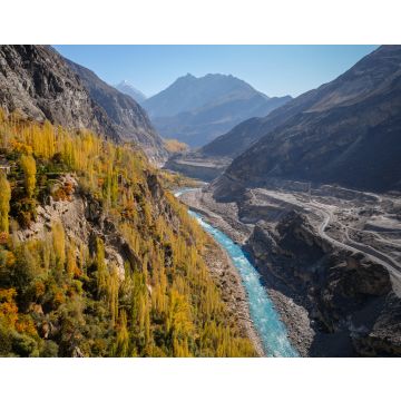 Lais Puzzle - Farbenfroher Herbstblick auf Hunza vom Altit-Fort aus mit Blick auf den blauen Fluss, der entlang der Straße durch die Karakoram-Bergkette fließt, Gilgit-Baltistan, Pakistan - 40, 100, 200, 500, 1.000 & 2.000 Teile