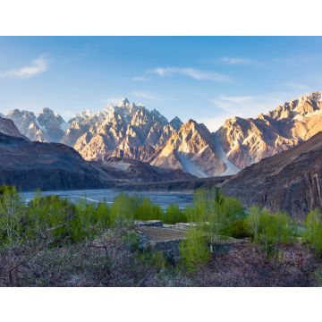 Lais Puzzle - Tupopdan-Berg, auch bekannt als Passu Cones oder Passu Cathedral, große Felsen überall und blaues Kristall des Hunza-Flusses bei Sonnenuntergang, Nordpakistan - 40, 100, 200, 500, 1.000 & 2.000 Teile