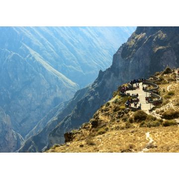 Lais Puzzle - Touristen am Aussichtspunkt Cruz Del Condor, Colca-Schlucht, Peru - 1.000 Teile