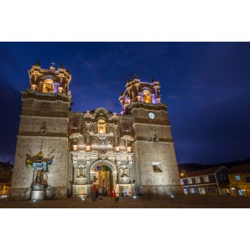 Lais Puzzle - Panoramablick auf die Kathedrale von Puno bei Nacht in Peru - 2.000 Teile