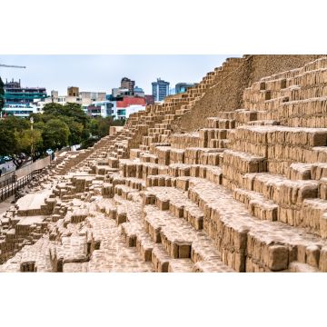 Lais Puzzle - Pyramide der Huaca Pucllana in Lima, Peru - 2.000 Teile