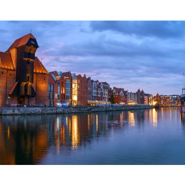 Lais Puzzle - Panoramablick auf den mittelalterlichen Kran und andere alte Gebäude entlang der Uferpromenade in der Altstadt von Danzig am Abend - 40, 100, 200, 500, 1.000 & 2.000 Teile