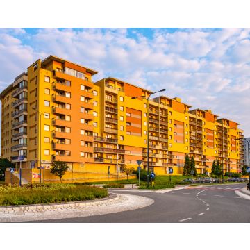 Lais Puzzle - Intensive Wohnbebauung im Stadtteil Ursynow an der Gandhi-Straße in der Nähe des Waldes Las Kabacki in Warschau in Zentralpolen - 40, 100, 200, 500, 1.000 & 2.000 Teile