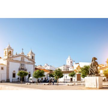 Lais Puzzle - Blick auf das Zentrum der Altstadt mit der Kirche Santa Maria in Lagos im Süden Portugals - 2.000 Teile