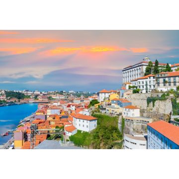 Lais Puzzle - Stadtpanorama von Porto im Licht des Sonnenuntergangs, traditionelle Architektur in der Nähe des Flusses Douro in Portugal - 2.000 Teile