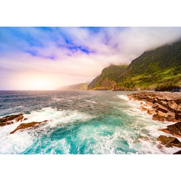 Lais Puzzle - Wunderschöner Blick auf die wilde Küstenlandschaft mit den Brautschleierfällen (Veu da noiva) an der Ponta do Poiso auf der Insel Madeira. In der Nähe von Porto Moniz, Blick von Seixal, Portugal - 1.000 Teile