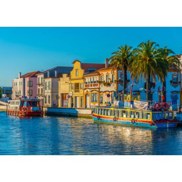 Lais Puzzle - Moliceiro-Boote beim Anlegen am zentralen Kanal in Aveiro, Portugal - 1.000 Teile