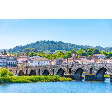 Lais Puzzle - Flussufer des Dorfes Ponte de Lima in Portugal - 2.000 Teile