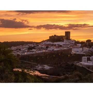 Lais Puzzle - Sonnenuntergang in Mertola, Dorf in Portugal und seine Burg. Dorf im Süden von Portugal in der Region Alentejo - 40, 100, 200, 500, 1.000 & 2.000 Teile