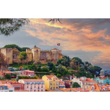 Lais Puzzle - Panorama der Stadt Lissabon und des Castelo de Sao Jorge, bekannt als die historische Burg des Heiligen Georg - 2.000 Teile