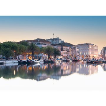 Lais Puzzle - Blick auf den Hauptkanal der Ria de Aveiro in Portugal mit den traditionellen Booten Moliceiros - 1.000 Teile