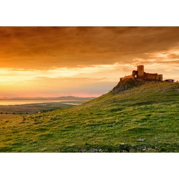 Lais Puzzle - Sonnenuntergang in Rumänien in Dobrogea bei der Festung Enisala. Wichtige historische Sehenswürdigkeit in der Nähe von Tulcea und Constanta - 1.000 Teile