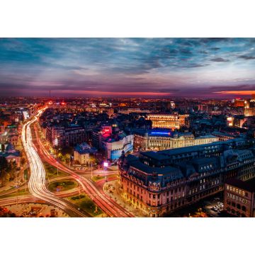 Lais Puzzle - Langzeitbelichtung des Universitätsplatzes während der Rushhour an einer belebten Kreuzung in Bukarest in der Abenddämmerung - 1.000 Teile