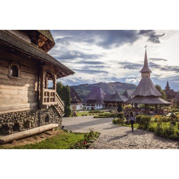 Lais Puzzle - Blick auf das Barsana-Kloster in der Region Maramures, Rumänien - 2.000 Teile