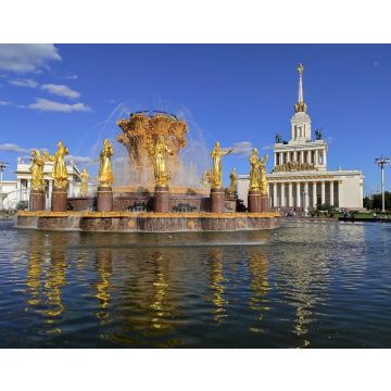 Lais Puzzle - Die Ausstellung der Errungenschaften der Volkswirtschaft (VDNH-Park) ist ein beliebtes touristisches Wahrzeichen in Moskau, Russland. Schöner goldener Brunnen "Freundschaft der Völker" - 40, 100, 200, 500, 1.000 & 2.000 Teile