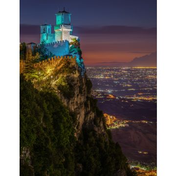 Lais Puzzle - Beeindruckender Blick auf den Sonnenuntergang am Monte Titano und den Guaita-Turm in der Republik San Marino - 40, 100, 200, 500, 1.000 & 2.000 Teile