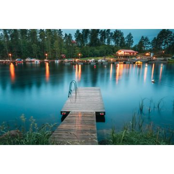 Lais Puzzle - Schweden. Schöne hölzerne Pier in der Nähe von See im Sommer Abend Nacht. See oder Fluss Landschaft - 2.000 Teile