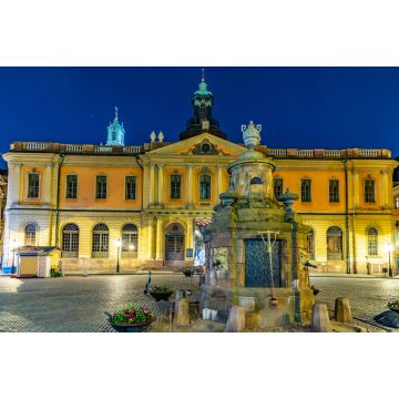 Lais Puzzle - Nachtansicht des Gebäudes der Svenska Akademien, in dem das Nobelmuseum untergebracht ist, in Stockholm, Schweden - 2.000 Teile