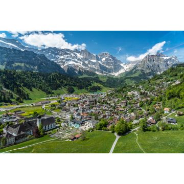 Lais Puzzle - Schweiz, Engelberg Gebäude und Alpenblick - 2.000 Teile