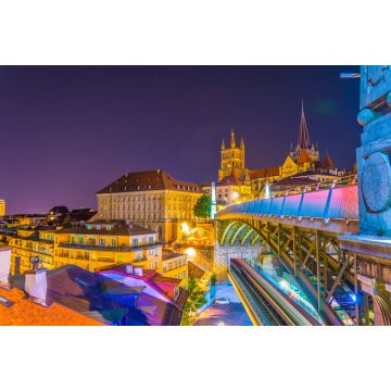 Lais Puzzle - Nachtansicht der gotischen Kathedrale von Lausanne hinter der Charles-Bessieres-Brücke, Schweiz - 2.000 Teile
