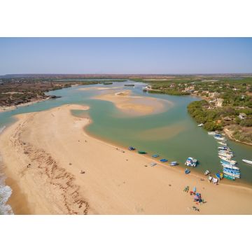 Lais Puzzle - Luftaufnahme von Stränden, umgeben von Kreuzfahrtschiffen und Grünanlagen im Senegal - 1.000 Teile