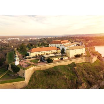 Lais Puzzle - Schöne Drohnenaufnahme einer Festung in Novi Sad Serbien - 1.000 Teile