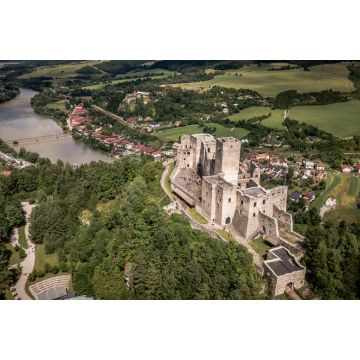 Lais Puzzle - Luftaufnahme des Schlosses in der Gemeinde Strecno in der Slowakei - 2.000 Teile