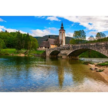 Lais Puzzle - Blick auf die Steinbrücke und die Kirche St. Johannes der Täufer am Bohinjer See, Slowenien - 1.000 Teile