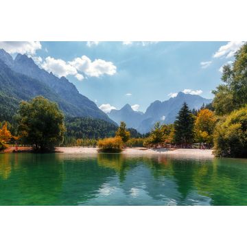 Lais Puzzle - Erstaunlicher Bergsee in Slowenien an einem sonnigen Tag. Berühmter Jasna-See in den Julischen Alpen - 2.000 Teile