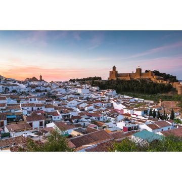 Lais Puzzle - Panorama-Stadtbild von Antequera in der Dämmerung, Spanien - 2.000 Teile