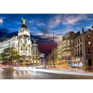 Lais Puzzle - Gran Via Einkaufsstraße in Madrid nach Sonnenuntergang mit Vollmond - 1.000 Teile
