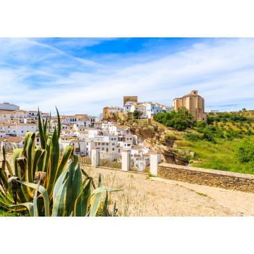 Lais Puzzle - Blick auf ein schönes weißes Dorf mit Kirche auf einem Hügel, Sentinel de las Bodegas, Andalusien, Spanien - 1.000 Teile