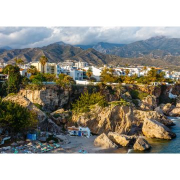 Lais Puzzle - Blick auf schönen Strand in Nerja, Costa del Sol, Andalusien, Spanien - 1.000 Teile
