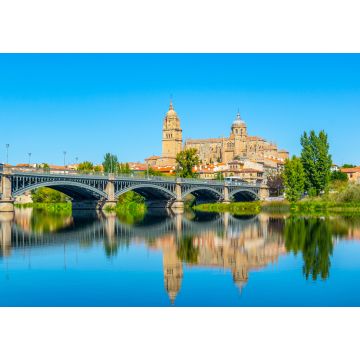 Lais Puzzle - Die Kathedrale von Salamanca spiegelt sich hinter der Brücke von Enrique Esteven am Fluss Tormes, Spanien - 1.000 Teile