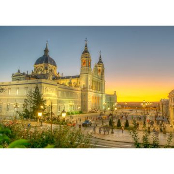 Lais Puzzle - Blick auf die Almudena-Kathedrale in Madrid bei Sonnenuntergang - 1.000 Teile
