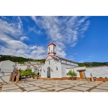Lais Puzzle - Blick auf das historische Zentrum von Genalguacil, Málaga, Spanien. Künstler stellen verschiedene Kunstwerke her, die auch dauerhaft in den Straßen ausgestellt sind - 1.000 Teile