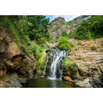 Lais Puzzle - Schöner Blick auf die Ravana Falls, eine beliebte Sehenswürdigkeit in Ella, einer Bergstadt im zentralen Hochland von Sri Lanka. Dieser Wasserfall ist etwa 25 m hoch. - 1.000 Teile