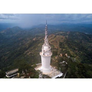 Lais Puzzle - Luftaufnahme des Ambuluwawa-Turms im Zentrum Sri Lankas. Turm in der Nähe der Stadt Gampola - 1.000 Teile