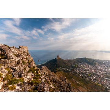 Lais Puzzle - Seilbahnstation auf dem Gipfel des Tafelbergs an einem warmen, sonnigen Wintertag. Kapstadt, Südafrika - 2.000 Teile