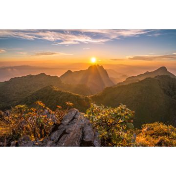 Lais Puzzle - Blick auf den Sonnenuntergang über dem Doi Luang Chiang Dao, dem dritthöchsten Berg in Thailand - 2.000 Teile