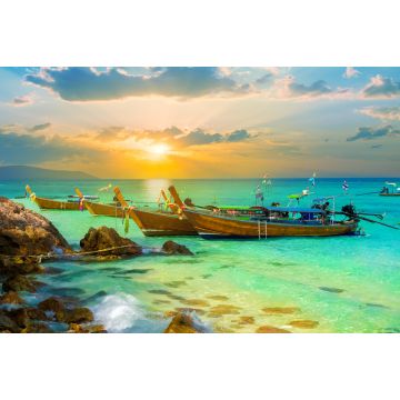 Lais Puzzle - Lebhafter Sonnenuntergang über der thailändischen Bambusinsel im Sommerurlaub am tropischen Strand der Region Phi Phi - 2.000 Teile