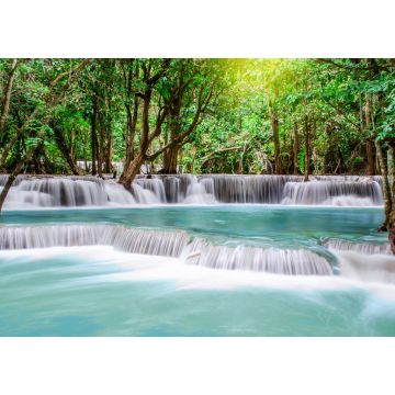 Lais Puzzle - Reise zum schönen Wasserfall im tropischen Regenwald, weiches Wasser des Baches im Naturpark in Kanchanaburi - 1.000 Teile