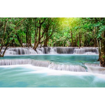 Lais Puzzle - Reise zum schönen Wasserfall im tropischen Regenwald, weiches Wasser des Baches im Naturpark in Kanchanaburi - 2.000 Teile