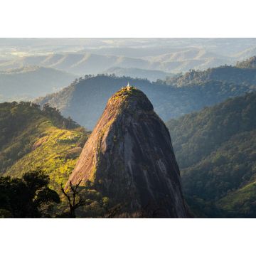 Lais Puzzle - Spektakulärer Blick auf den Doi Nork, einen riesigen grauen schwarzen Felsen im Doi Luang Nationalpark in der thailändischen Provinz Phayao bei Sonnenuntergang - 1.000 Teile