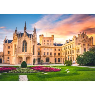 Lais Puzzle - Lednice Chateau mit schönen Gärten und Parks auf sonnigen Sommertag. Lednice-Valtice-Landschaft, Region Südmähren. UNESCO-Welterbestätte - 1.000 Teile