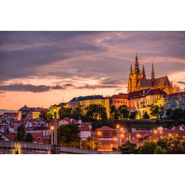 Lais Puzzle - Stadtbild von Prag mit der berühmten Burg bei Sonnenuntergang - 2.000 Teile
