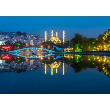 Lais Puzzle - Blick auf die Melike-Hatun-Moschee vom Gençlik-Park in Ankara, Türkei - 1.000 Teile