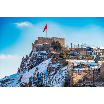 Lais Puzzle - Ansicht der Burg von Ankara im Winter - 2.000 Teile