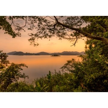 Lais Puzzle - Mutandasee bei Sonnenuntergang mit Blick auf die Vulkane Mount Muhavuru und Mount Gahinga in Ostafrika, an der Grenze zwischen Ruanda und Uganda - 1.000 Teile
